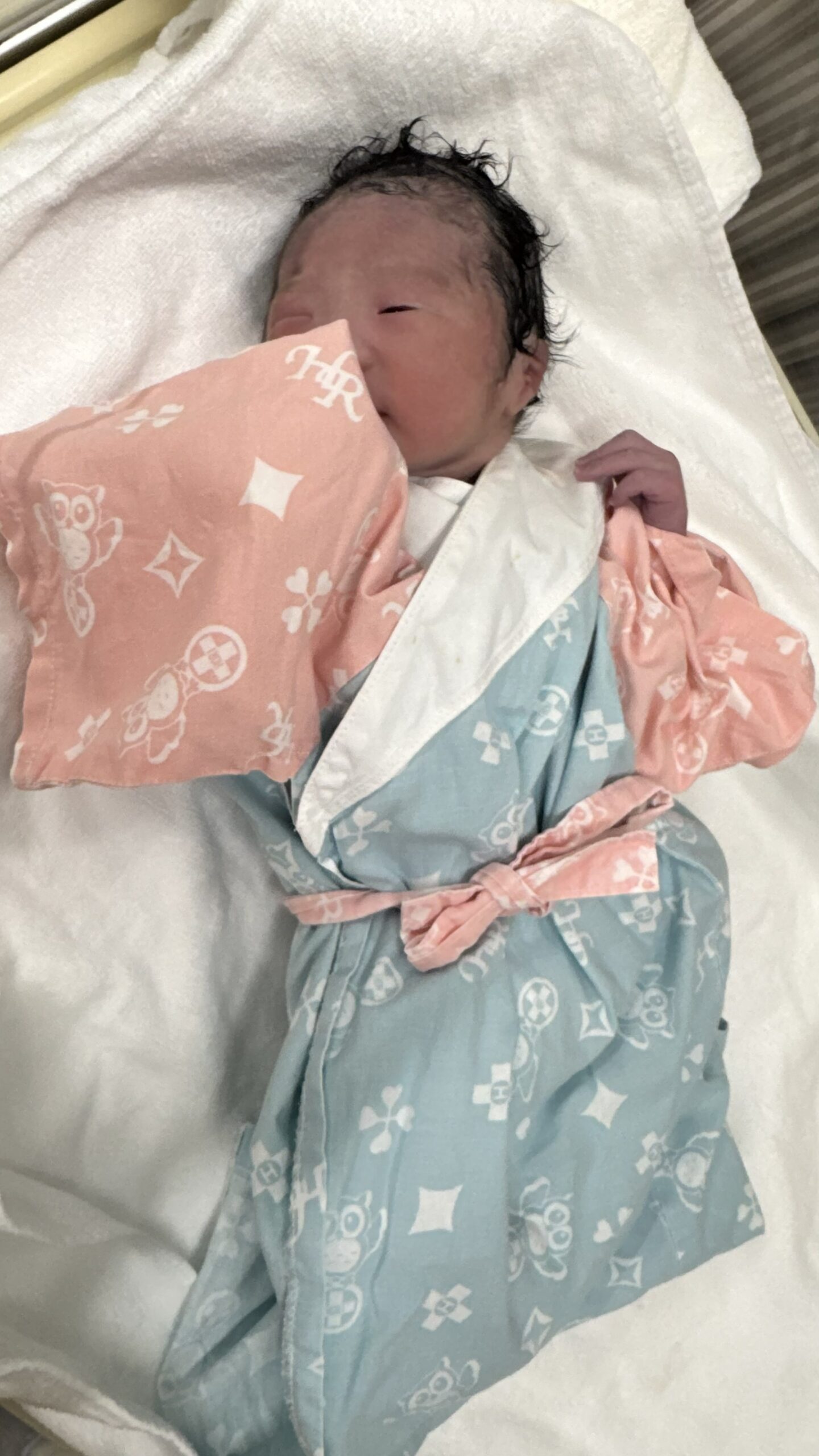 生まれたての赤ちゃん